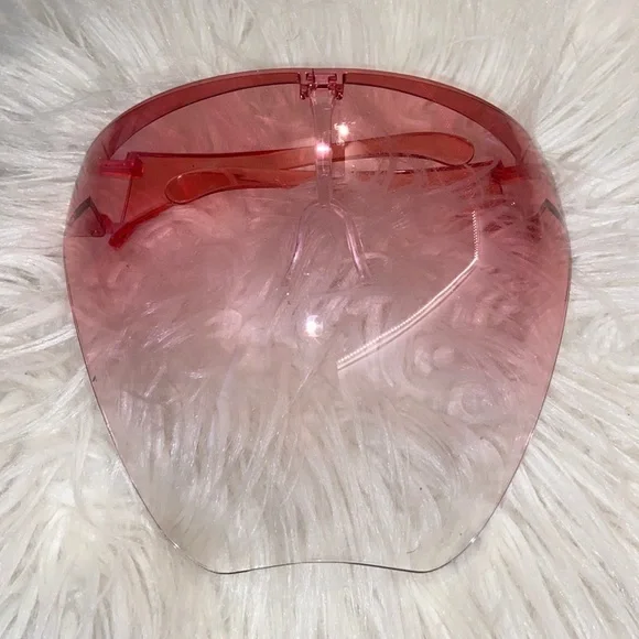 Fashionable pink transparent bubble face shield. - Picture 1 of 3